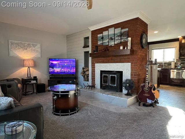 1615 Ladd Road, Wolverine Lake Village, MI 48390