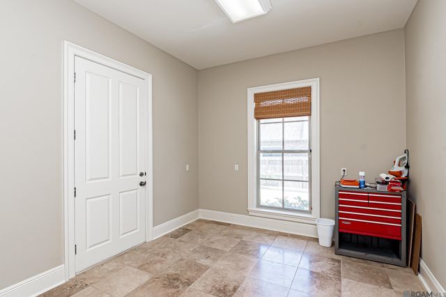 17744 Pecan Shadows Dr, Saint George, LA 70810