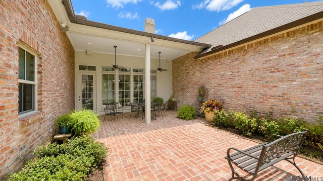 17744 Pecan Shadows Dr, Saint George, LA 70810
