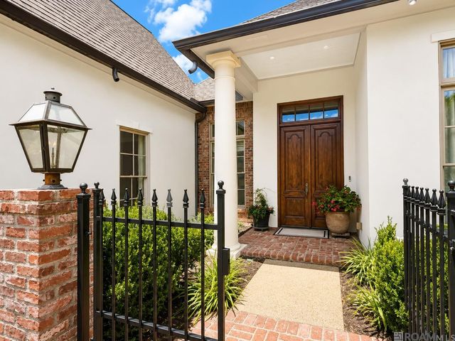 17744 Pecan Shadows Dr, Saint George, LA 70810