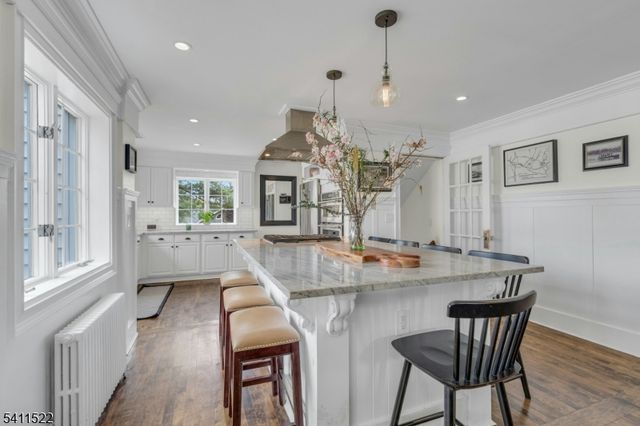 8 Glenwood Rd, Parsippany-troy Hills Twp., NJ 07834