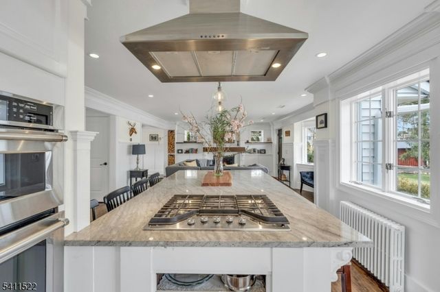 8 Glenwood Rd, Parsippany-troy Hills Twp., NJ 07834