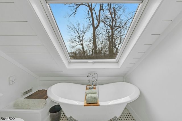 8 Glenwood Rd, Parsippany-troy Hills Twp., NJ 07834