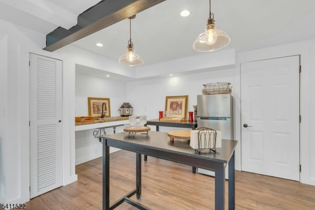 8 Glenwood Rd, Parsippany-troy Hills Twp., NJ 07834