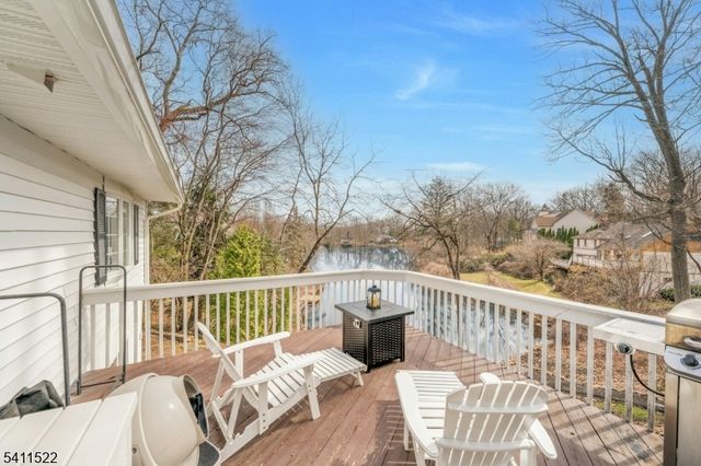 8 Glenwood Rd, Parsippany-troy Hills Twp., NJ 07834