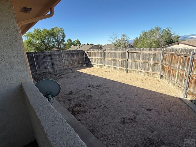 955-957 S Kyle Lane, Pueblo West, CO 81007
