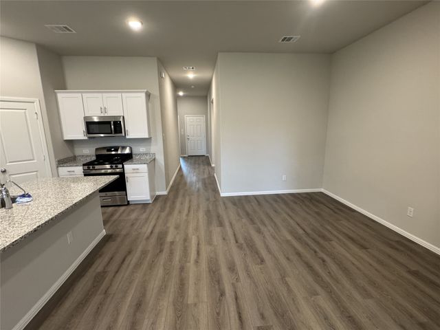 408 Forest Park Parkway, Princeton, TX 75407
