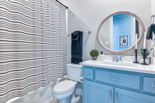 425 Lost Creek Trail, Waxahachie, TX 75165