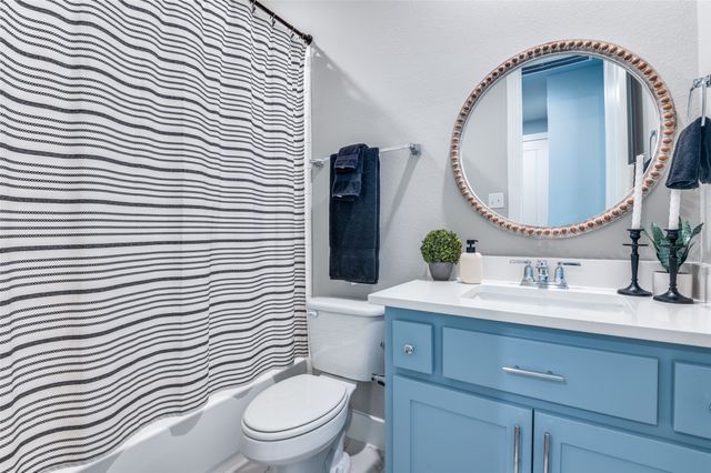 425 Lost Creek Trail, Waxahachie, TX 75165