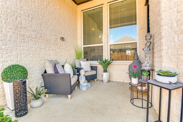 425 Lost Creek Trail, Waxahachie, TX 75165