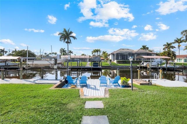 5614 De Soto CT, Cape Coral, FL 33904