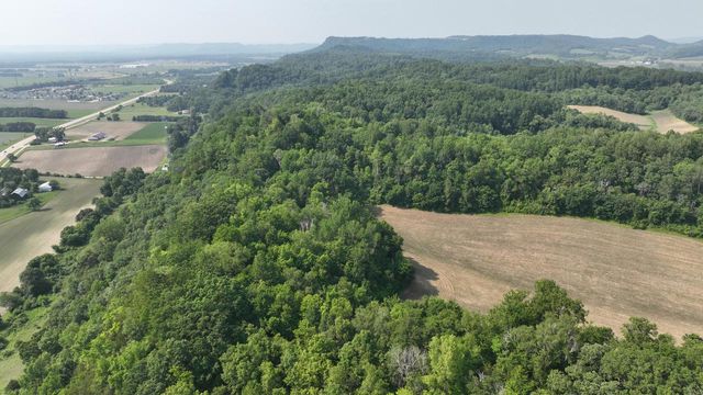 1000 Glomstad ROAD, Holmen, WI 54636