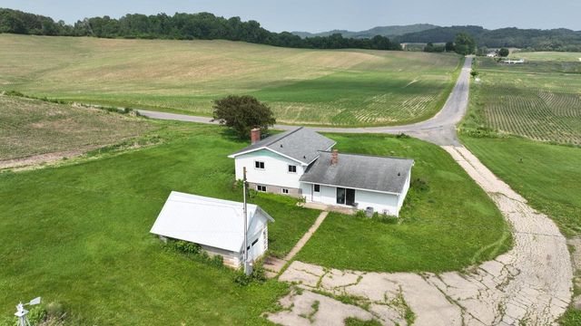 1000 Glomstad ROAD, Holmen, WI 54636