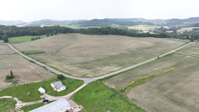 1000 Glomstad ROAD, Holmen, WI 54636