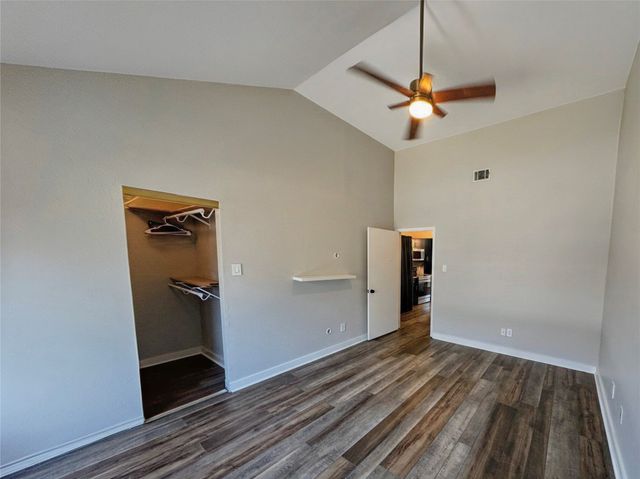 2506 Wedglea Drive 802, Dallas, TX 75211