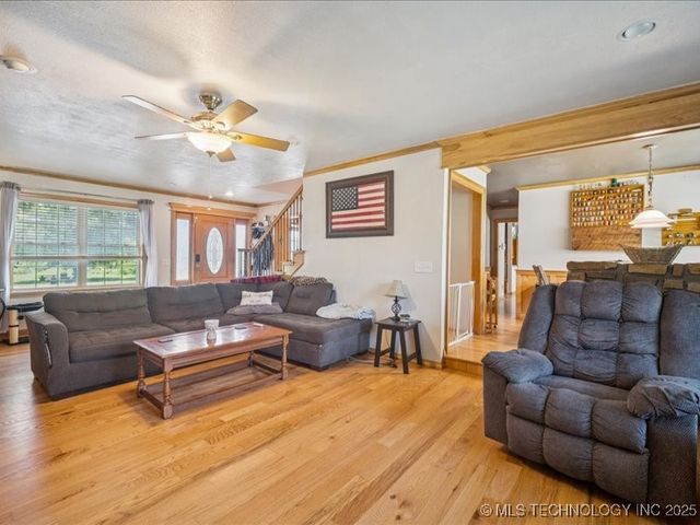 201 W 20th Street, Owasso, OK 74055