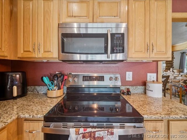 201 W 20th Street, Owasso, OK 74055