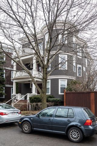 7 Chase 2, Boston, MA 02125