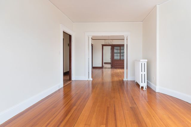 7 Chase 2, Boston, MA 02125
