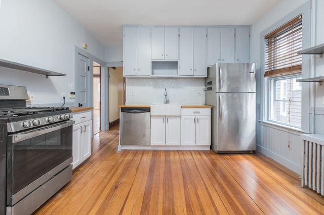7 Chase 2, Boston, MA 02125