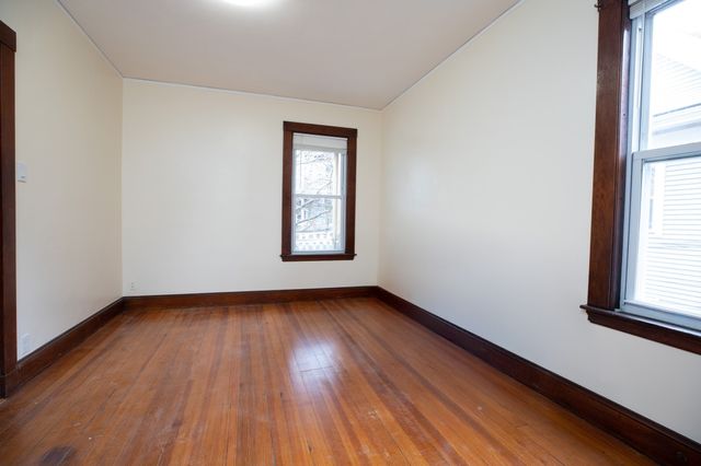 7 Chase 2, Boston, MA 02125