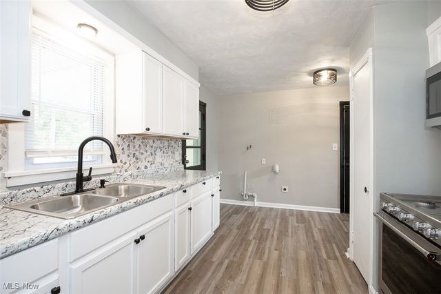 1774 E 236 Street, Euclid, OH 44117