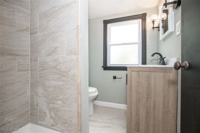 1774 E 236 Street, Euclid, OH 44117