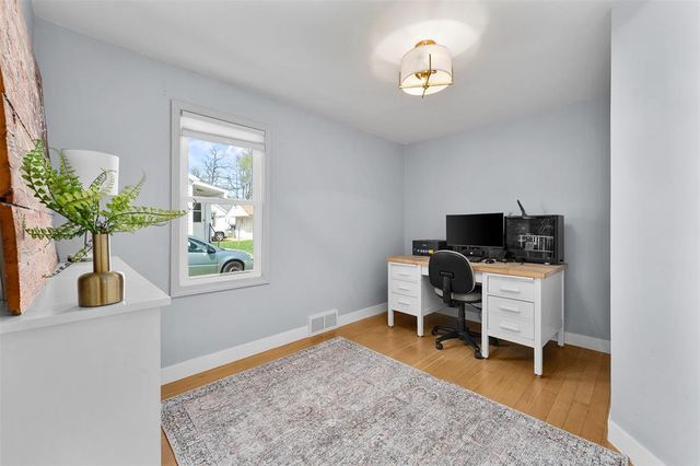 3003 8th Street, Eau Claire, WI 54703