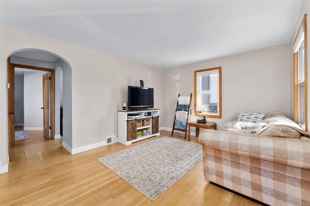 3003 8th Street, Eau Claire, WI 54703