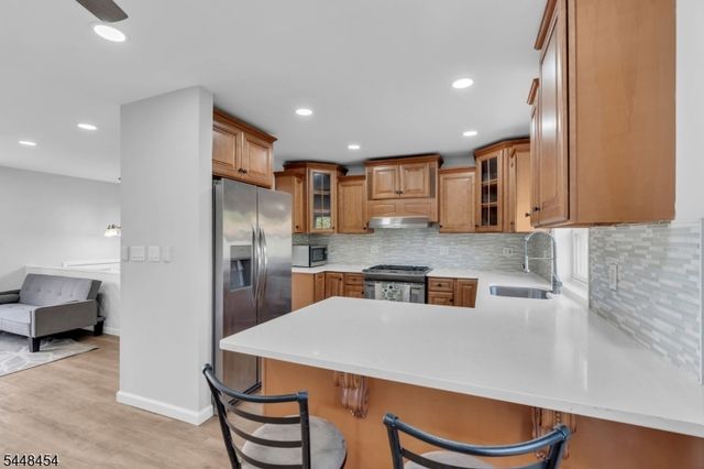 125 Jeff St, Edison Twp., NJ 08837