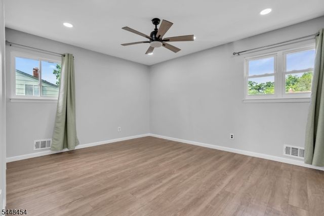 125 Jeff St, Edison Twp., NJ 08837