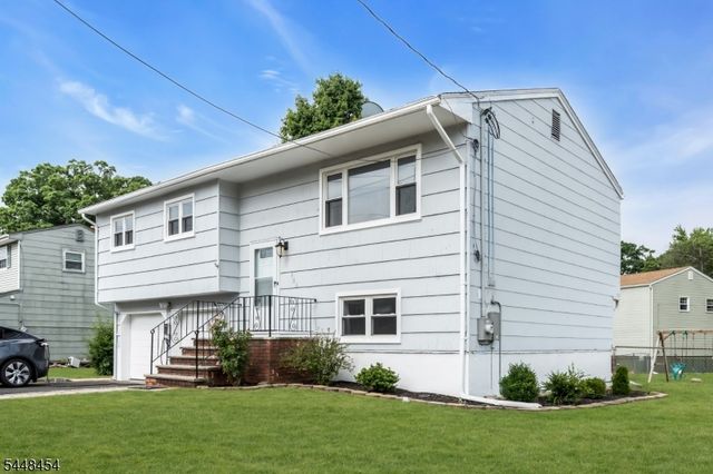 125 Jeff St, Edison Twp., NJ 08837