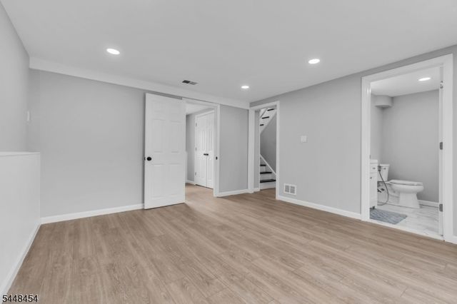 125 Jeff St, Edison Twp., NJ 08837