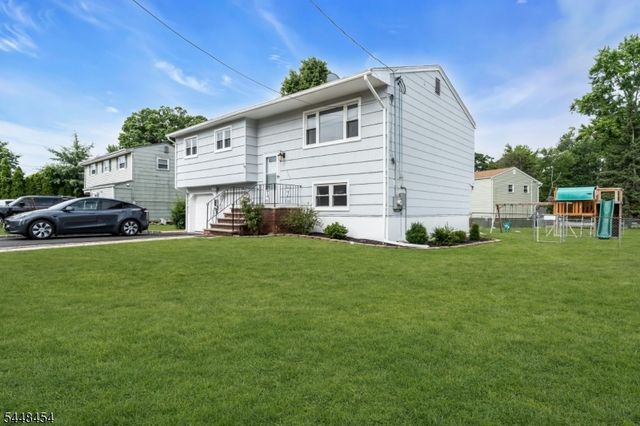 125 Jeff St, Edison Twp., NJ 08837
