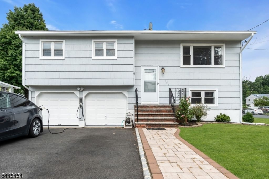 125 Jeff St, Edison Twp., NJ 08837