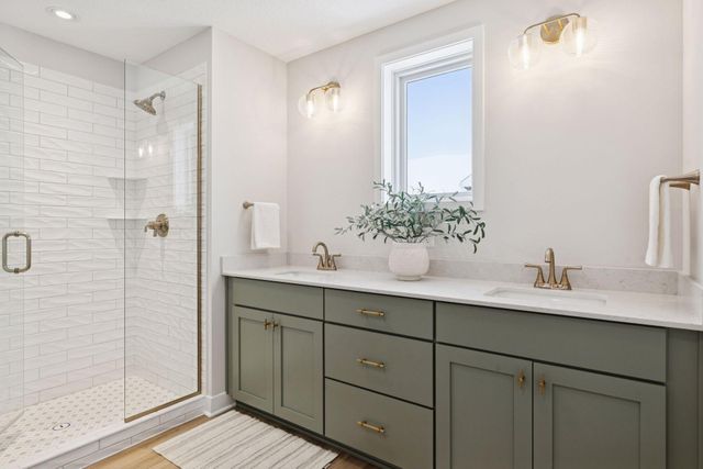 6181 Harkness Avenue S, Cottage Grove, MN 55016