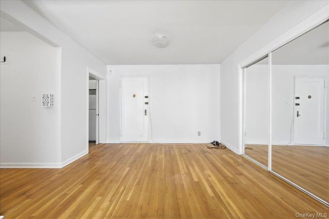 2080 Barnes Avenue 2D, Bronx, NY 10462