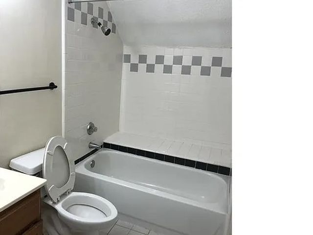 9815 Walnut Street 102, Dallas, TX 75243