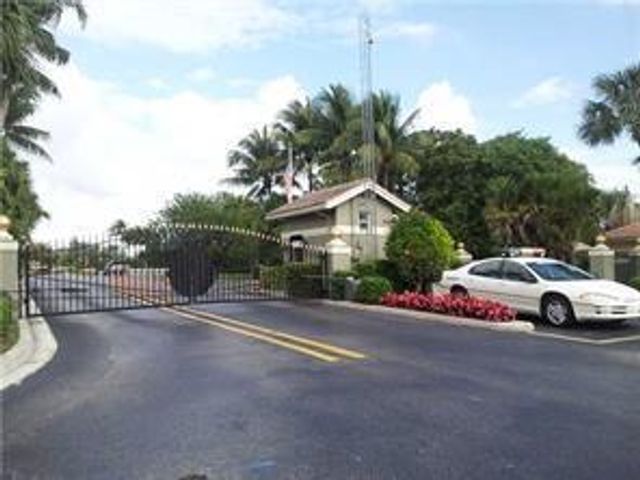 3572 Sahara Springs Boulevard, Pompano Beach, FL 33069