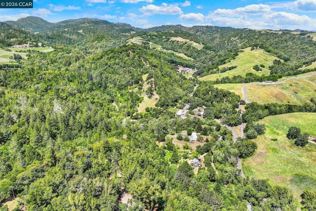 Image 2 of property listing at Redwood Rd, Napa, CA 94558