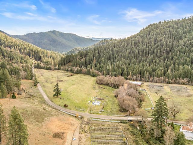 6026 Carberry Creek Road, Jacksonville, OR 97530