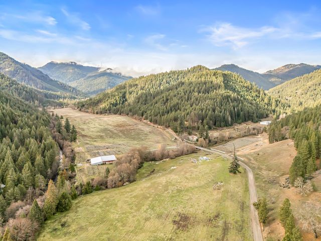 6026 Carberry Creek Road, Jacksonville, OR 97530