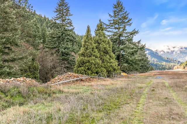 6026 Carberry Creek Road, Jacksonville, OR 97530