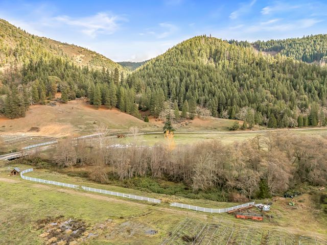 6026 Carberry Creek Road, Jacksonville, OR 97530