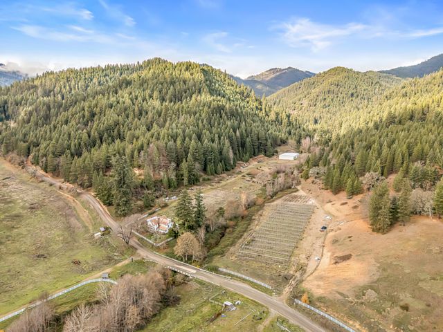 6026 Carberry Creek Road, Jacksonville, OR 97530