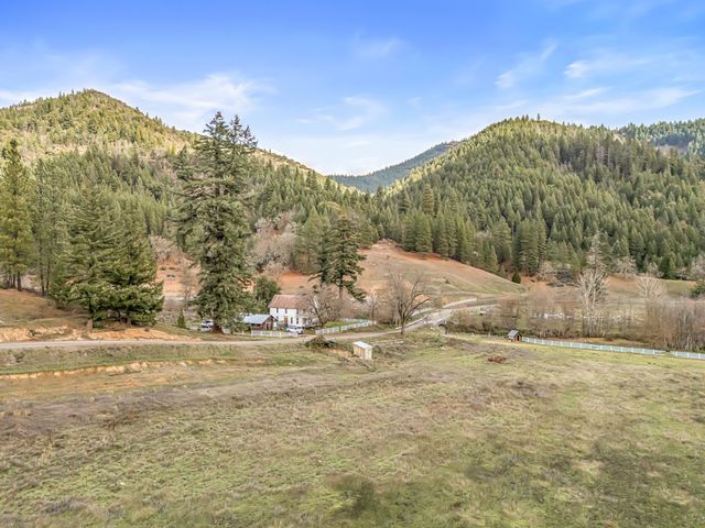 6026 Carberry Creek Road, Jacksonville, OR 97530