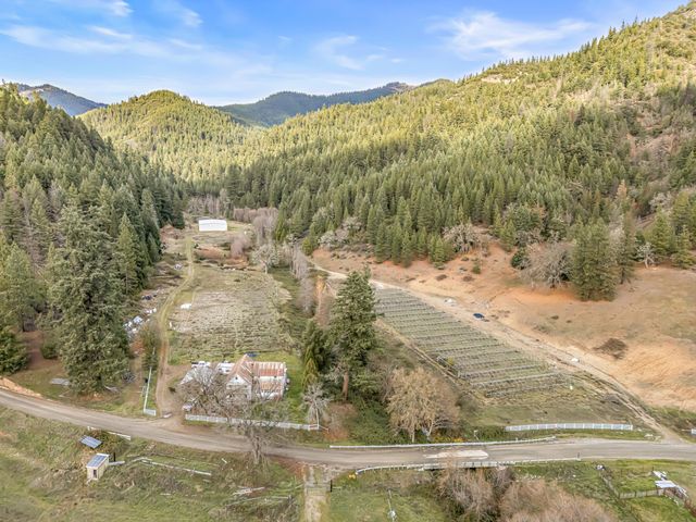 6026 Carberry Creek Road, Jacksonville, OR 97530