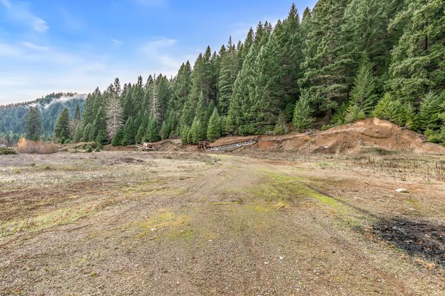 6026 Carberry Creek Road, Jacksonville, OR 97530