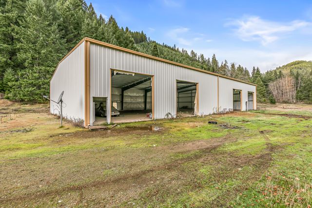 6026 Carberry Creek Road, Jacksonville, OR 97530