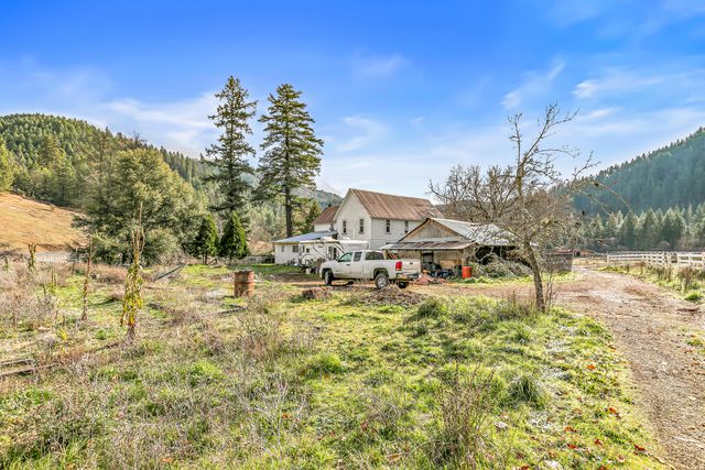 6026 Carberry Creek Road, Jacksonville, OR 97530